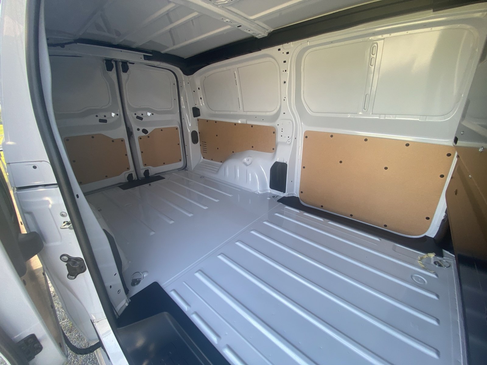 Bild 6 von Peugeot Expert Kastenwagen L2 BLUE HDI 145
