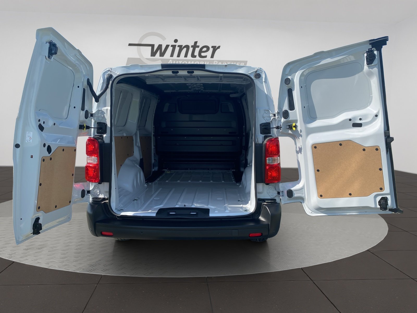 Bild 7 von Peugeot Expert Kastenwagen L2 BLUE HDI 145