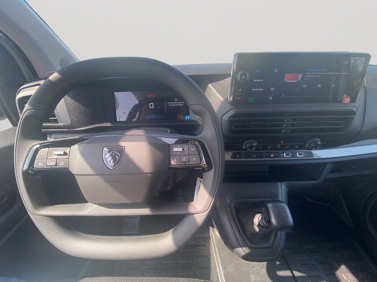 Bild 8 von Peugeot Expert Kastenwagen L2 BLUE HDI 145