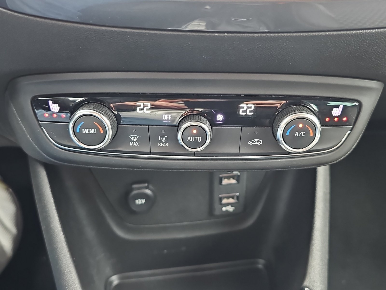 Bild 14 von Opel Crossland X  1.2 Turbo