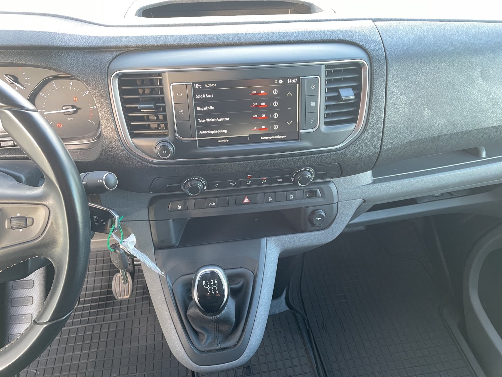 Bild 10 von Opel Vivaro Cargo Edition (L3) 2.0 Diesel 6G
