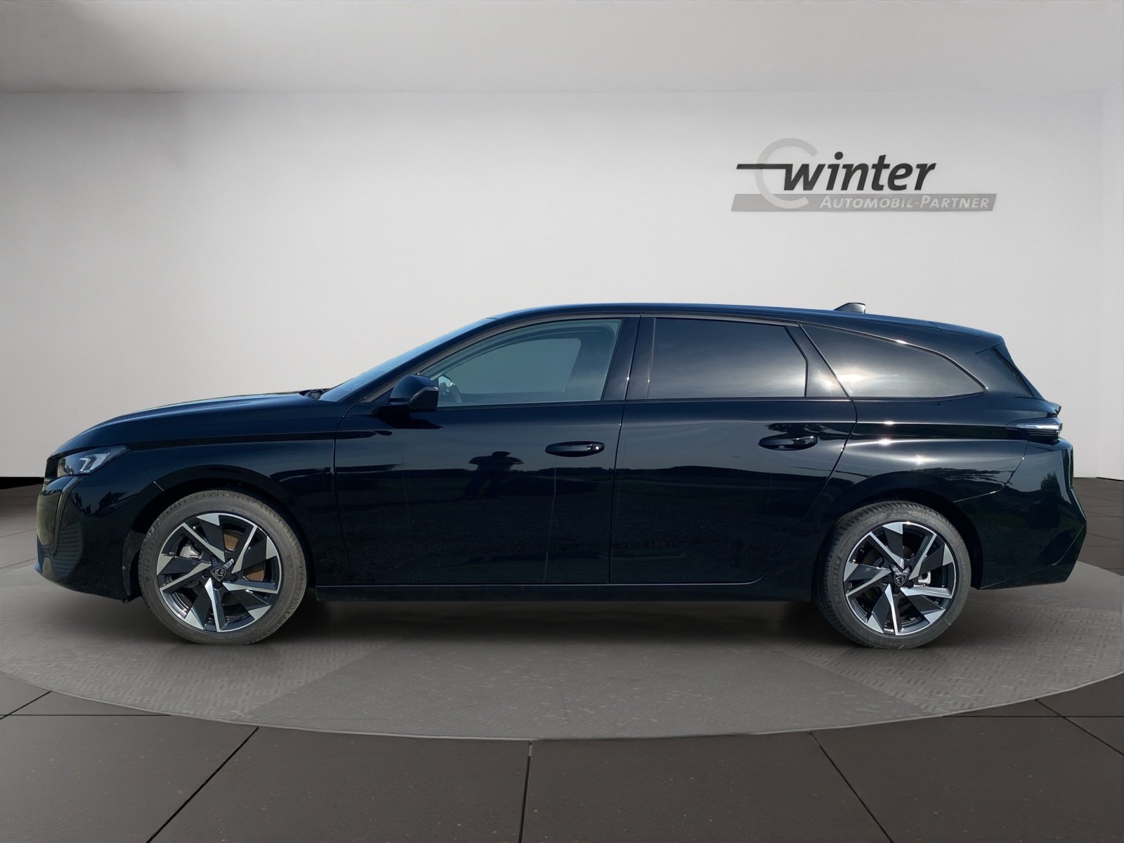 Bild 2 von Peugeot 308 SW ALLURE HYBRID 136
