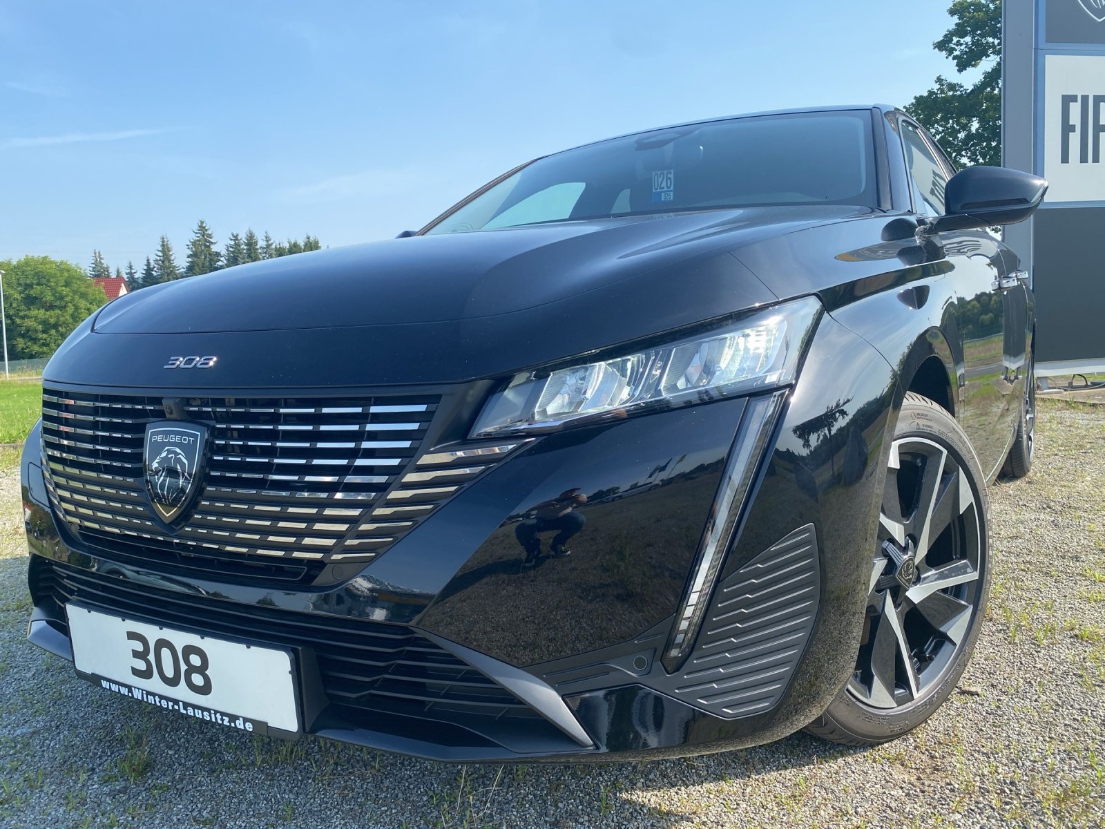 Bild 15 von Peugeot 308 SW ALLURE HYBRID 136