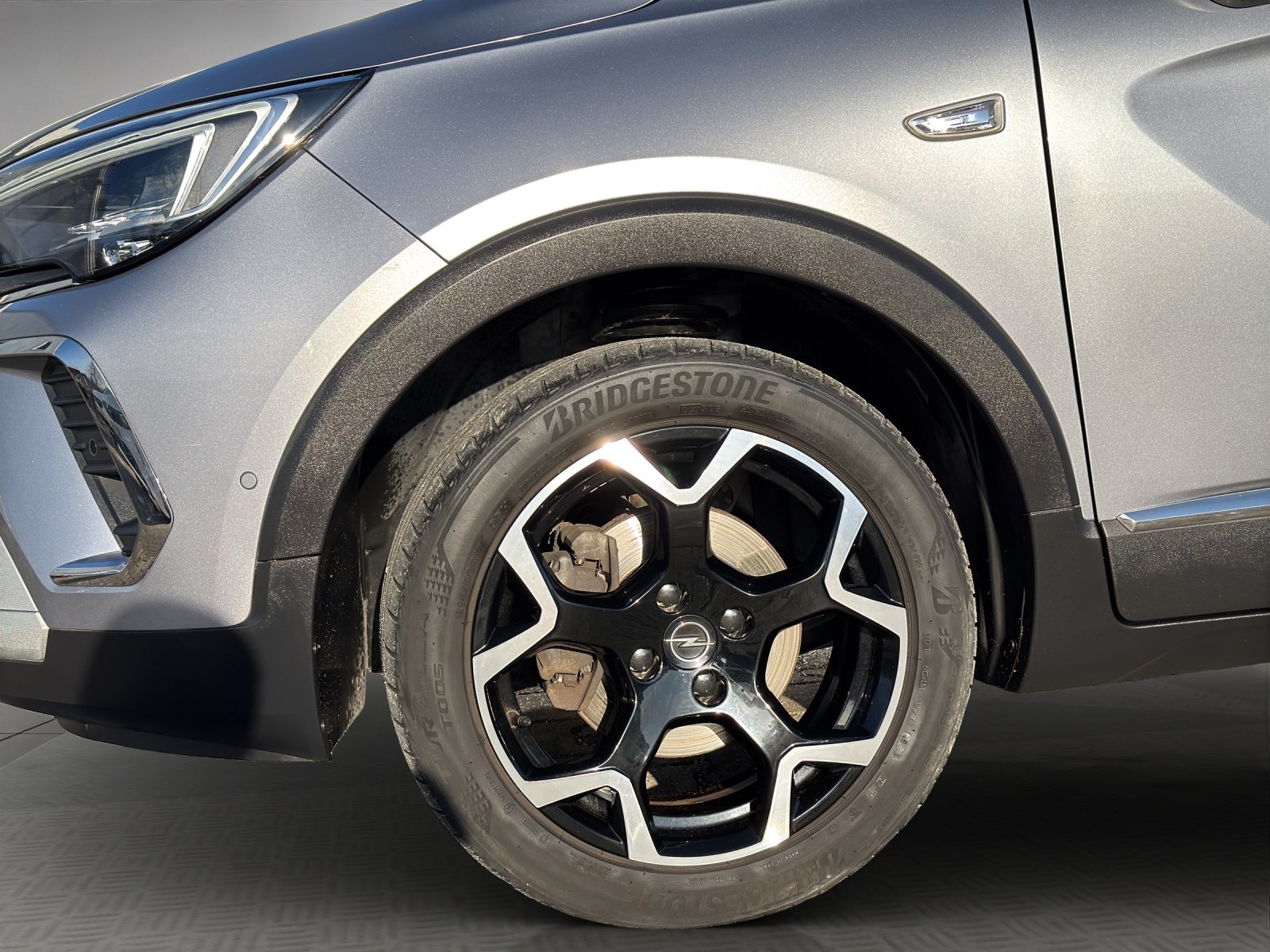 Bild 2 von Opel Crossland X 1.2 Turbo