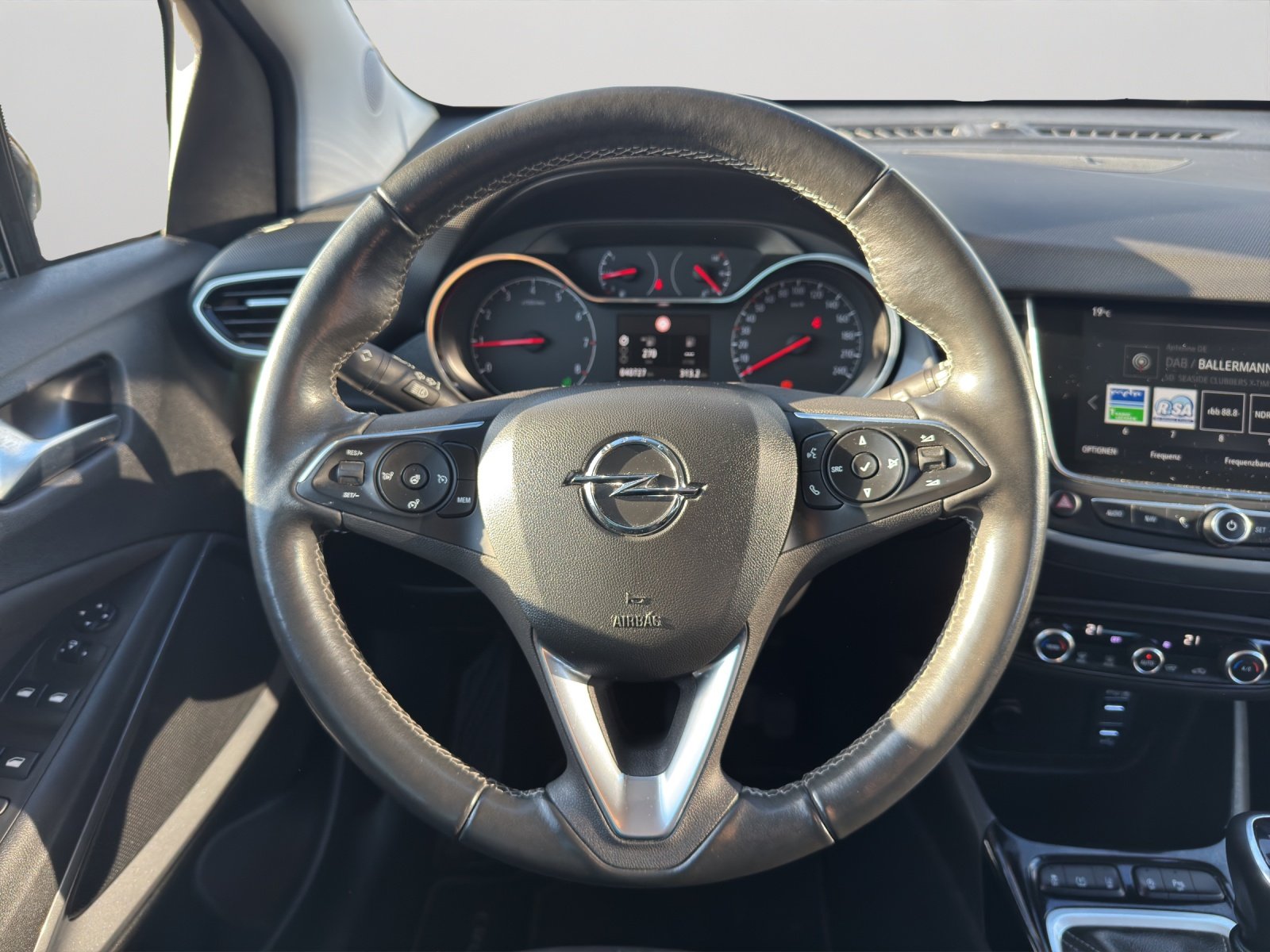 Bild 9 von Opel Crossland X 1.2 Turbo