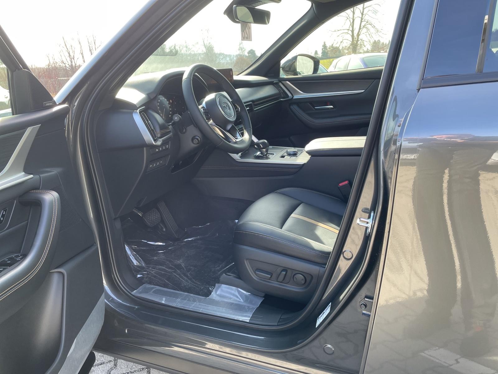 Bild 12 von MAZDA CX-60 e-SKYACTIV-D 8AT AWD HOMURA LED/HUD/LHZ&S