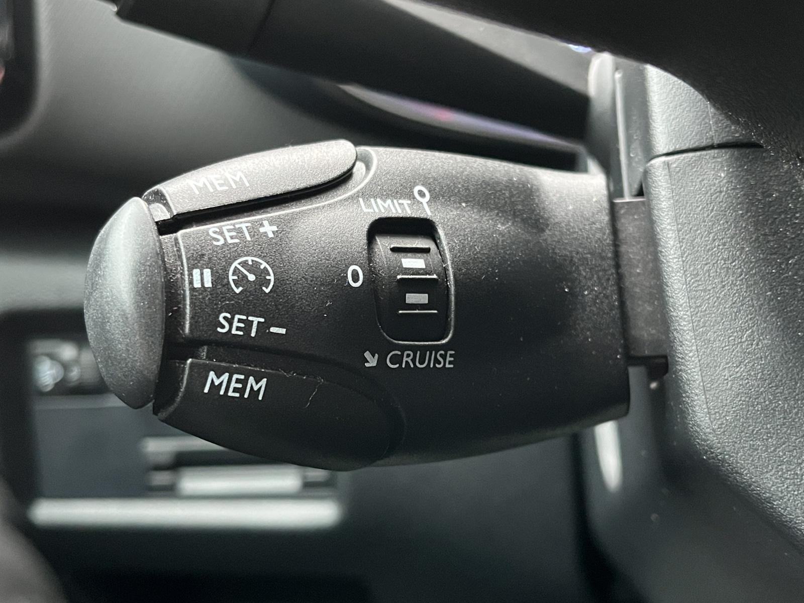 Bild 13 von CITROEN C5 Aircross 1.2 PureTech Feel Pack LED/DAB+/KAME