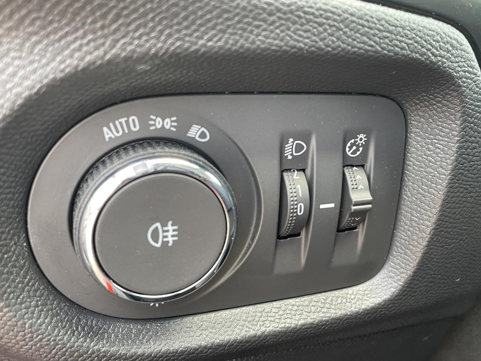 Bild 12 von OPEL Corsa-F Edition Elektro LED/Kamera/DAB/Multimedi