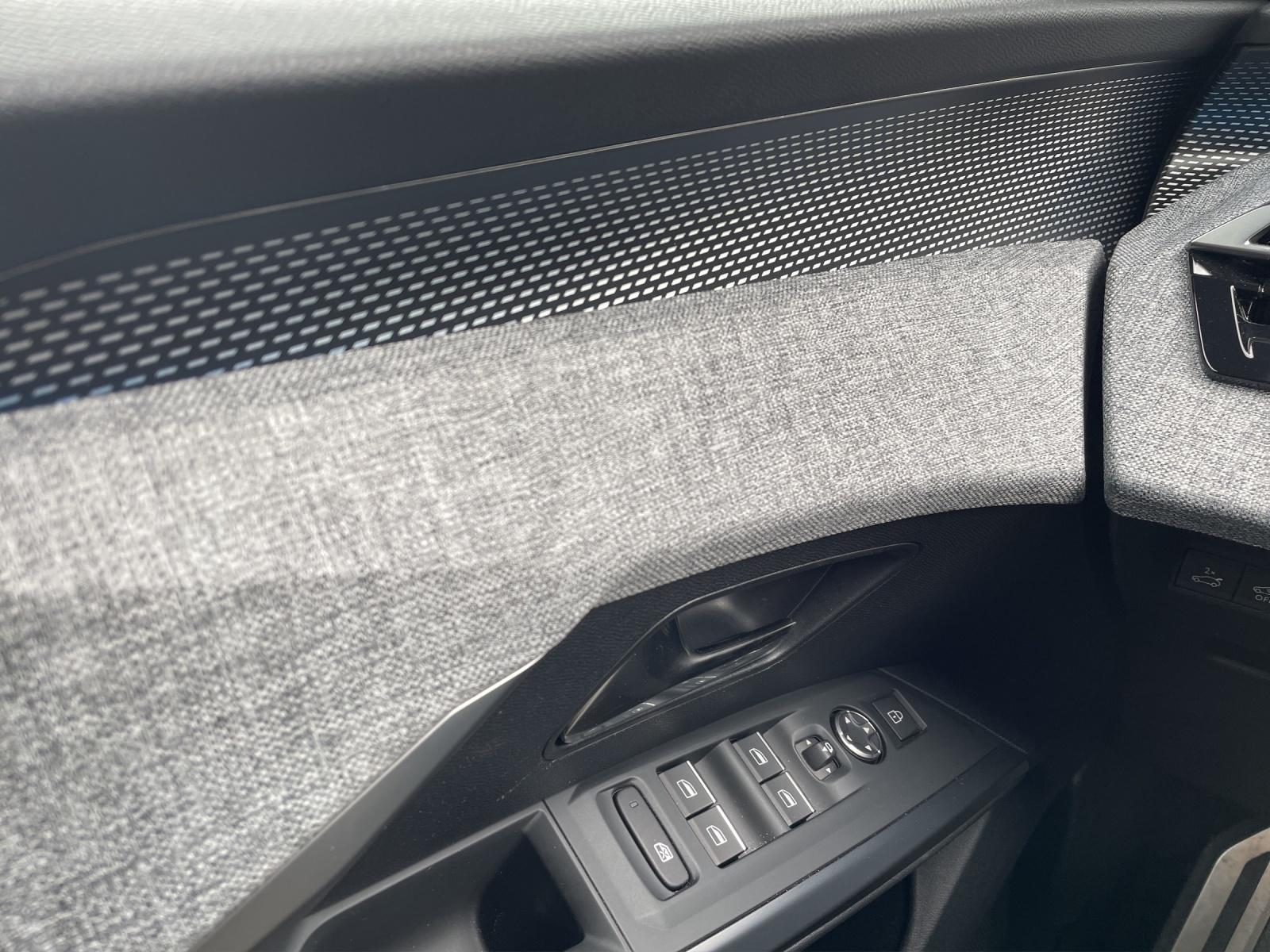 Bild 11 von PEUGEOT Neuer 5008 GT HYBRID 136 e-DSC6 SHZ/LHZ/LED/NA