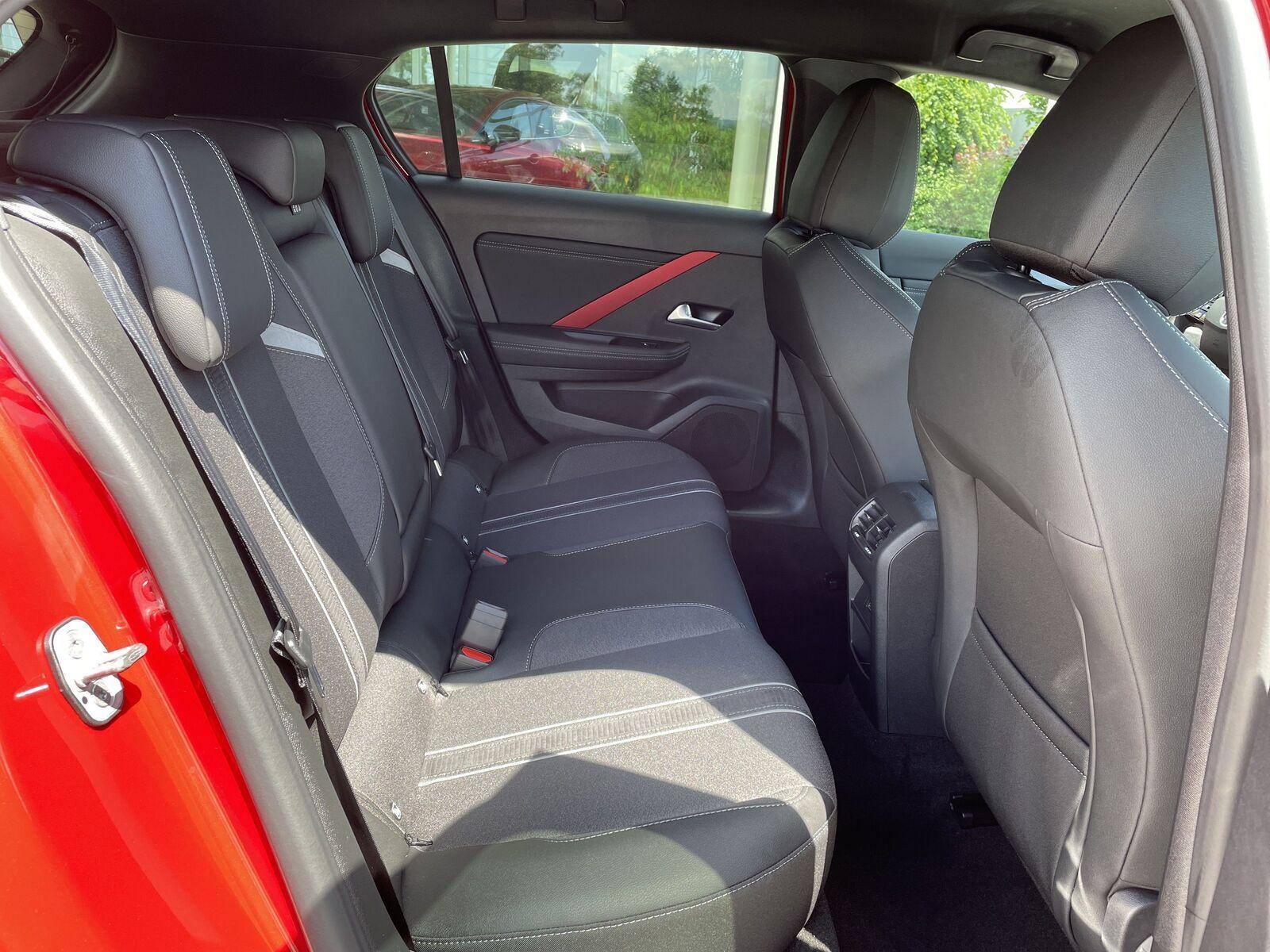 Bild 6 von OPEL Astra 1.6 Turbo, PHEV 132 kW (180 PS) GS Line