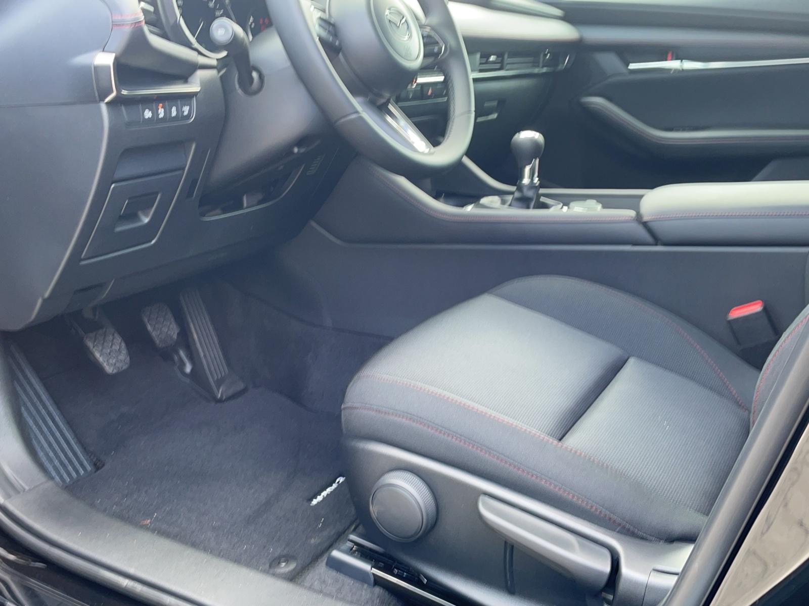 Bild 12 von MAZDA 3 E-SKYACTIV-G HOMURA LED/NAVI/SHZ/DAB