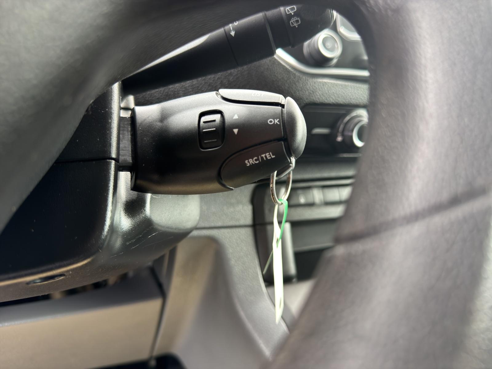 Bild 15 von OPEL Vivaro 1,5D 6-Gang Bluetooth / Carplay+AndroidAu