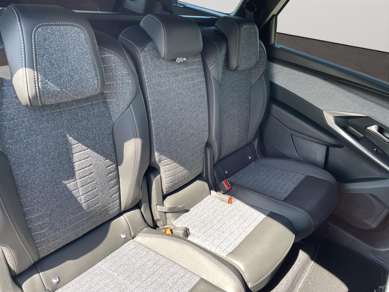 Bild 11 von PEUGEOT 5008 Elektromotor 210 Allure AHZV/LED/7-Sitzer/D