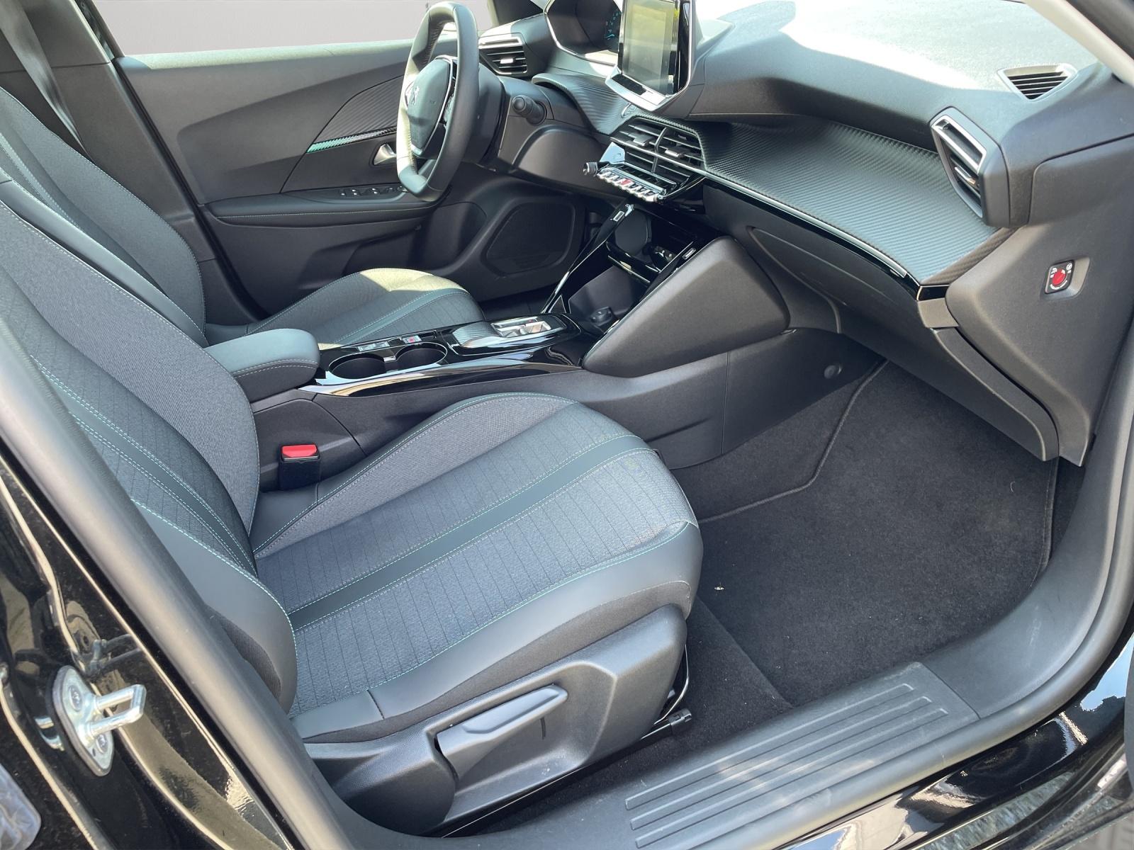 Bild 10 von PEUGEOT E-2008 Allure Elektromotor 136 SHZ/NAVI/LMF/DAB/