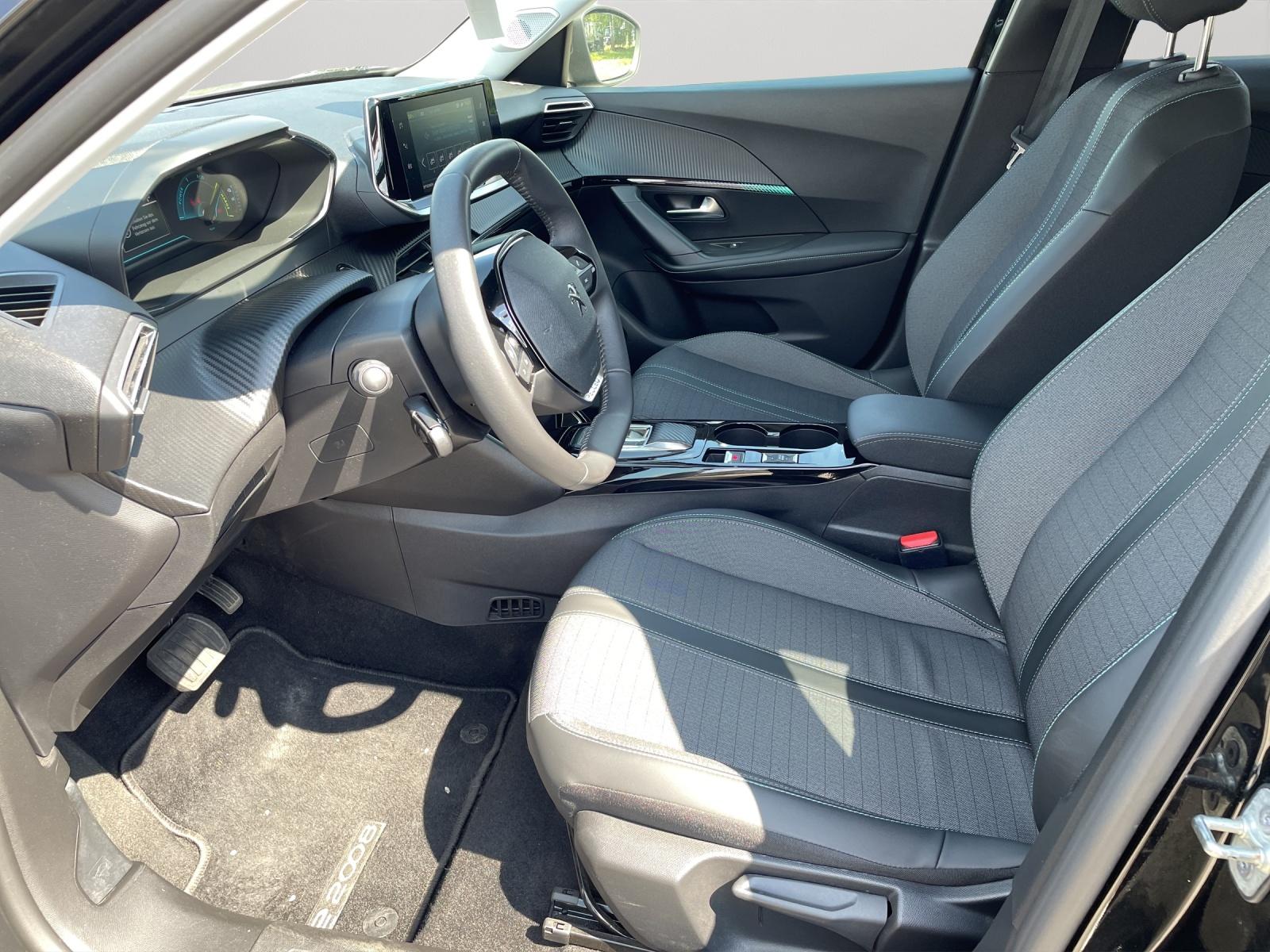 Bild 18 von PEUGEOT E-2008 Allure Elektromotor 136 SHZ/NAVI/LMF/DAB/