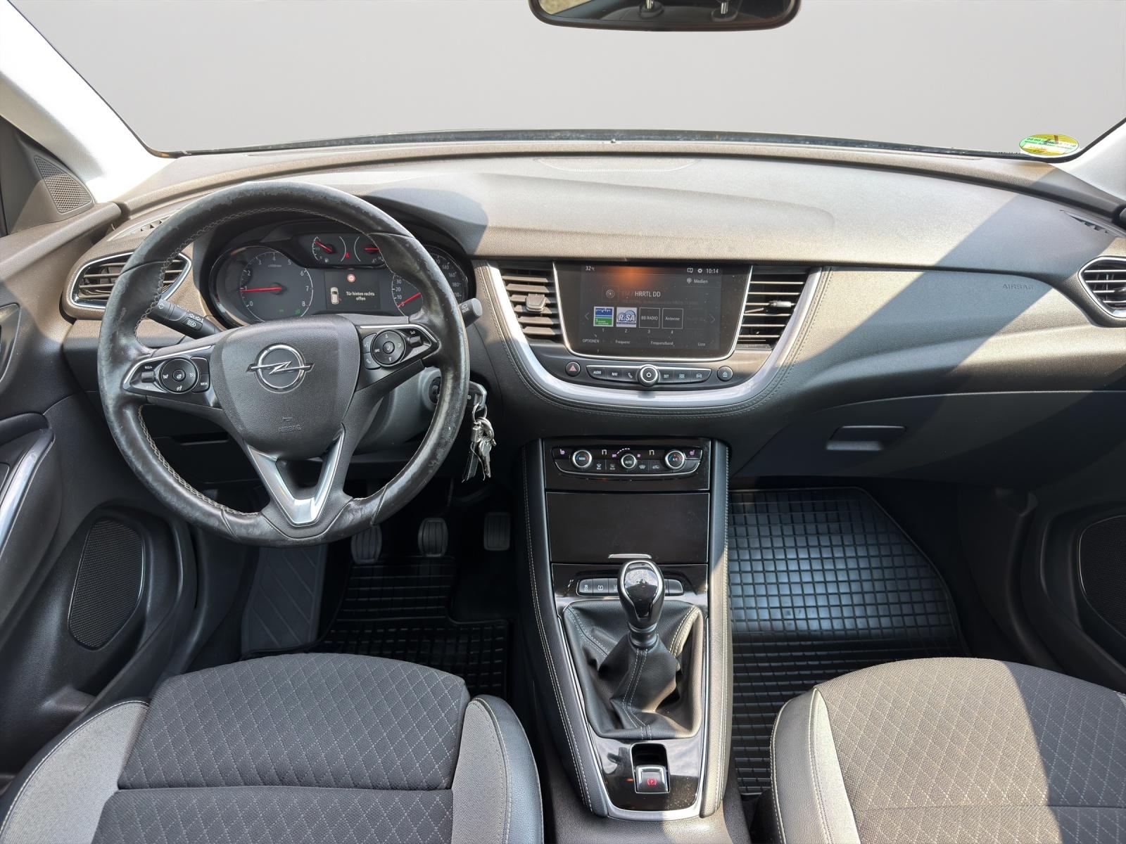 Bild 11 von OPEL Grandland X 1.2 Turbo Business Edition 360°Kamer