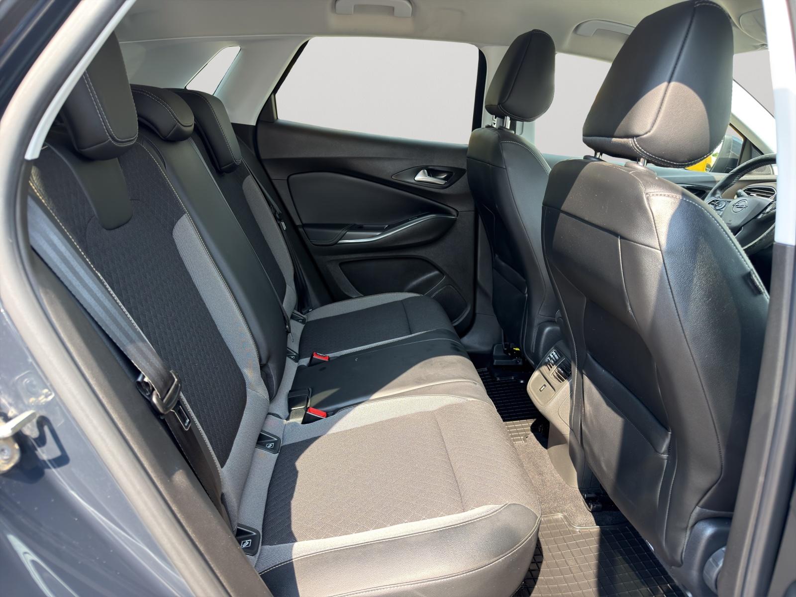 Bild 13 von OPEL Grandland X 1.2 Turbo Business Edition 360°Kamer