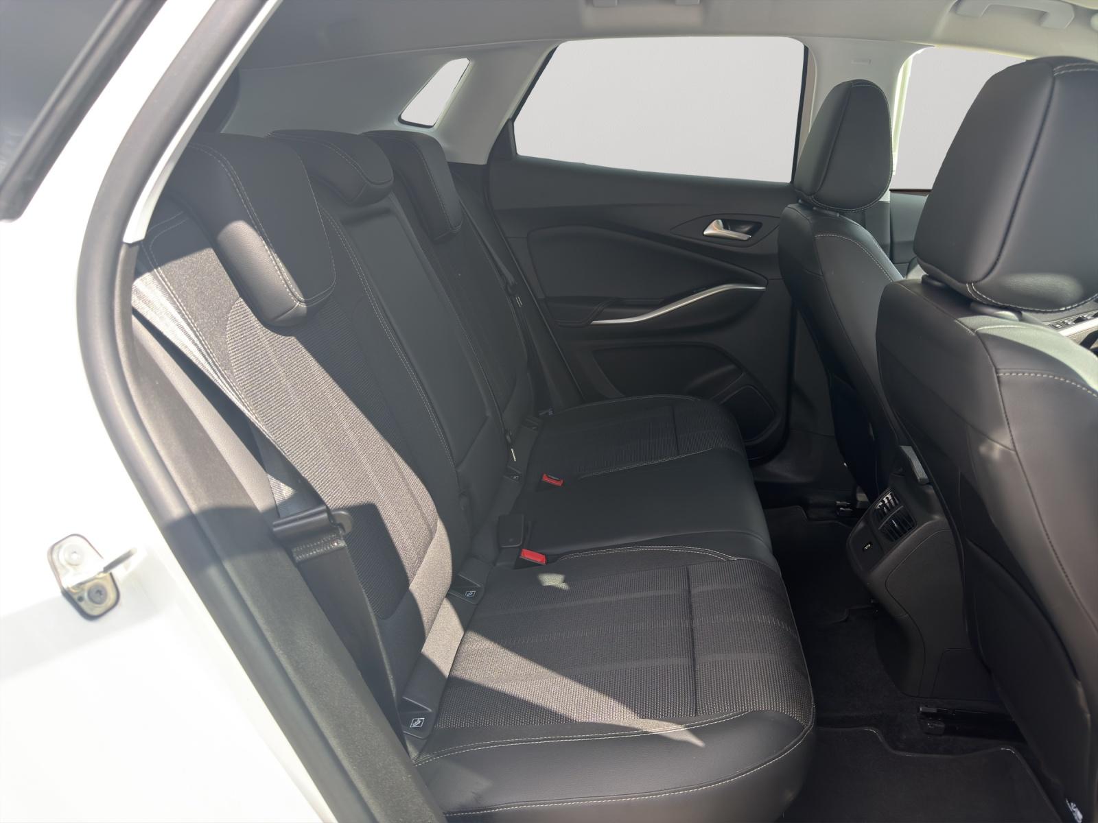 Bild 11 von OPEL Grandland 1,2 DIT 130PS 6-Gang GS Frontscheibenh