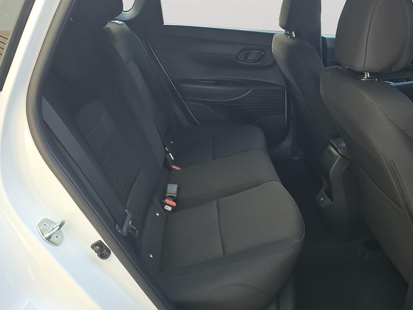 Bild 11 von HYUNDAI Bayon 1.0T-GDi 7-DCT Blackline/LED/DAB
