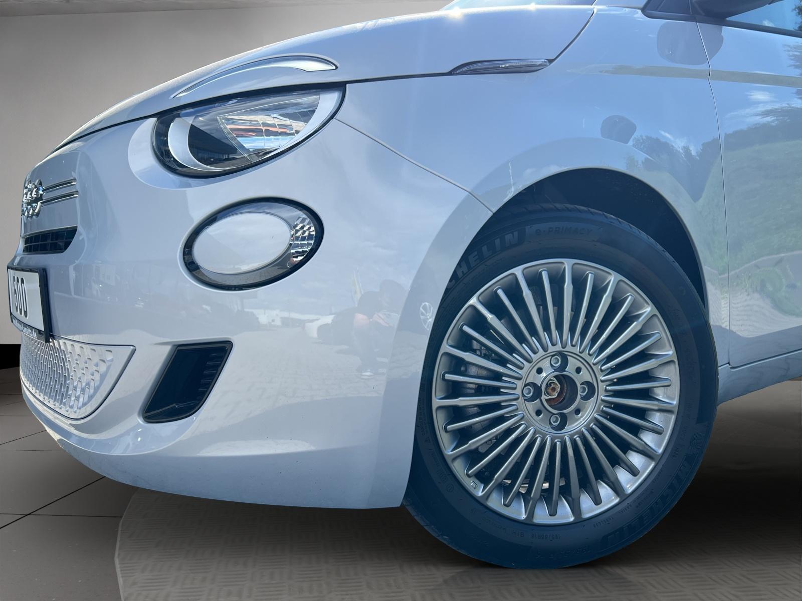 Bild 2 von FIAT 500 Limousine Hybrid 48kW (65PS) ICON