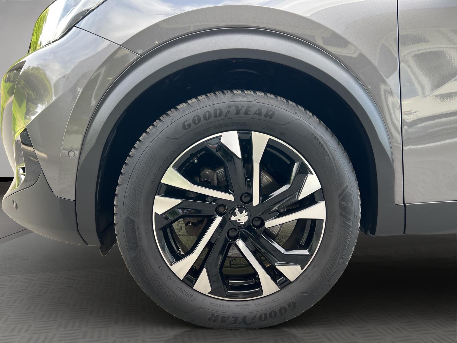 Bild 2 von PEUGEOT 2008 1.2 PureTech GT