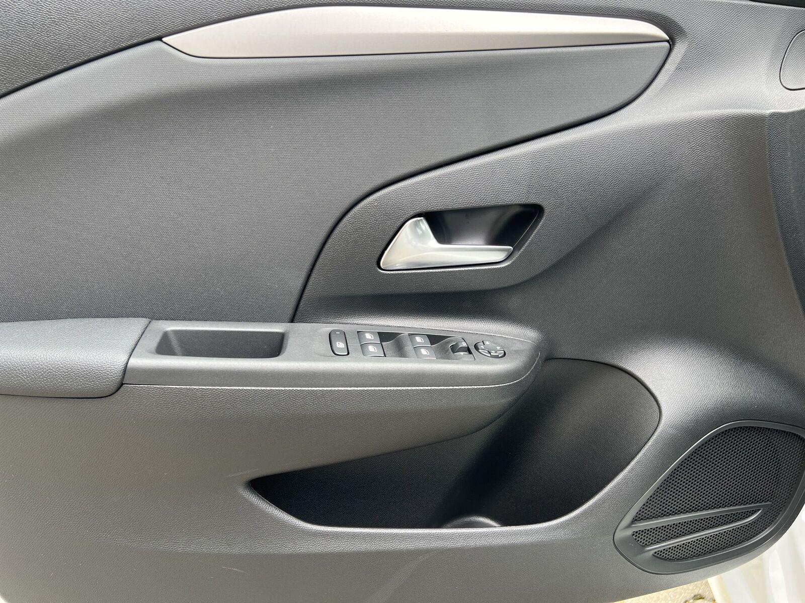 Bild 7 von OPEL Corsa F 1.2 Turbo Edition
