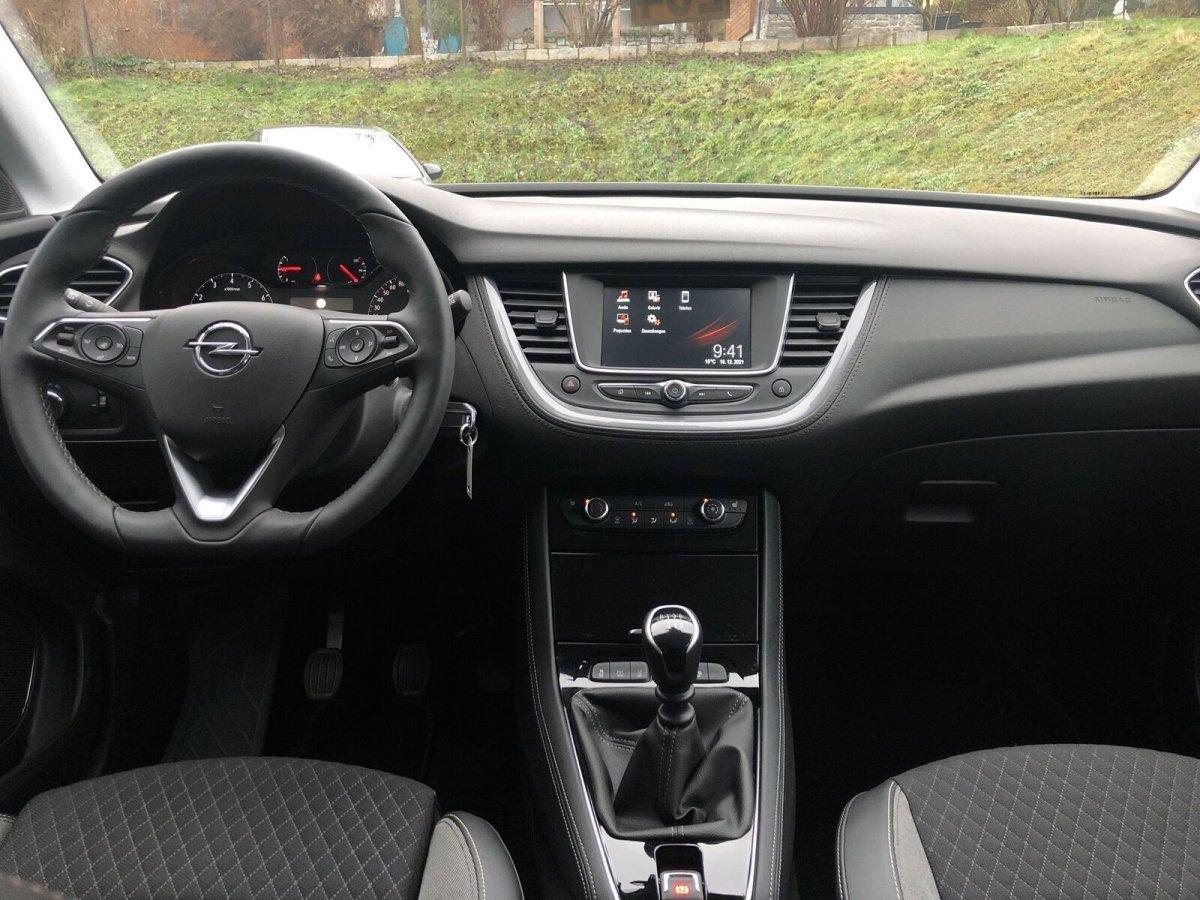 Bild 8 von OPEL GRANDLAND X 1.2 Turbo DESIGN LINE