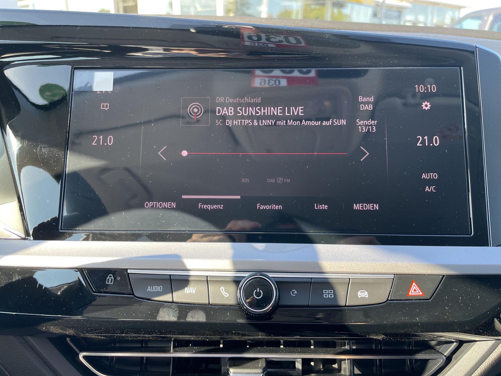 Bild 9 von OPEL Grandland Elegance PHEV SHZ/KAMERA/BEH. FRONTSCH