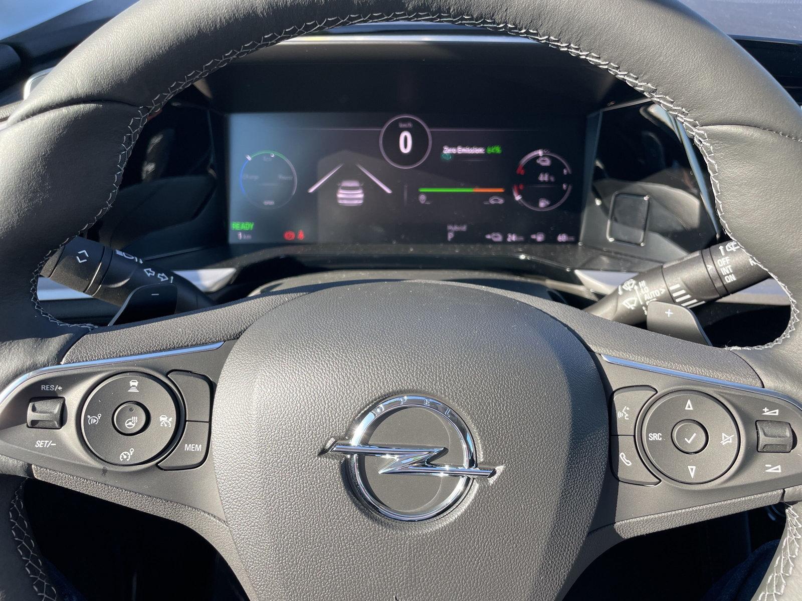 Bild 12 von OPEL Grandland Elegance PHEV SHZ/KAMERA/BEH. FRONTSCH