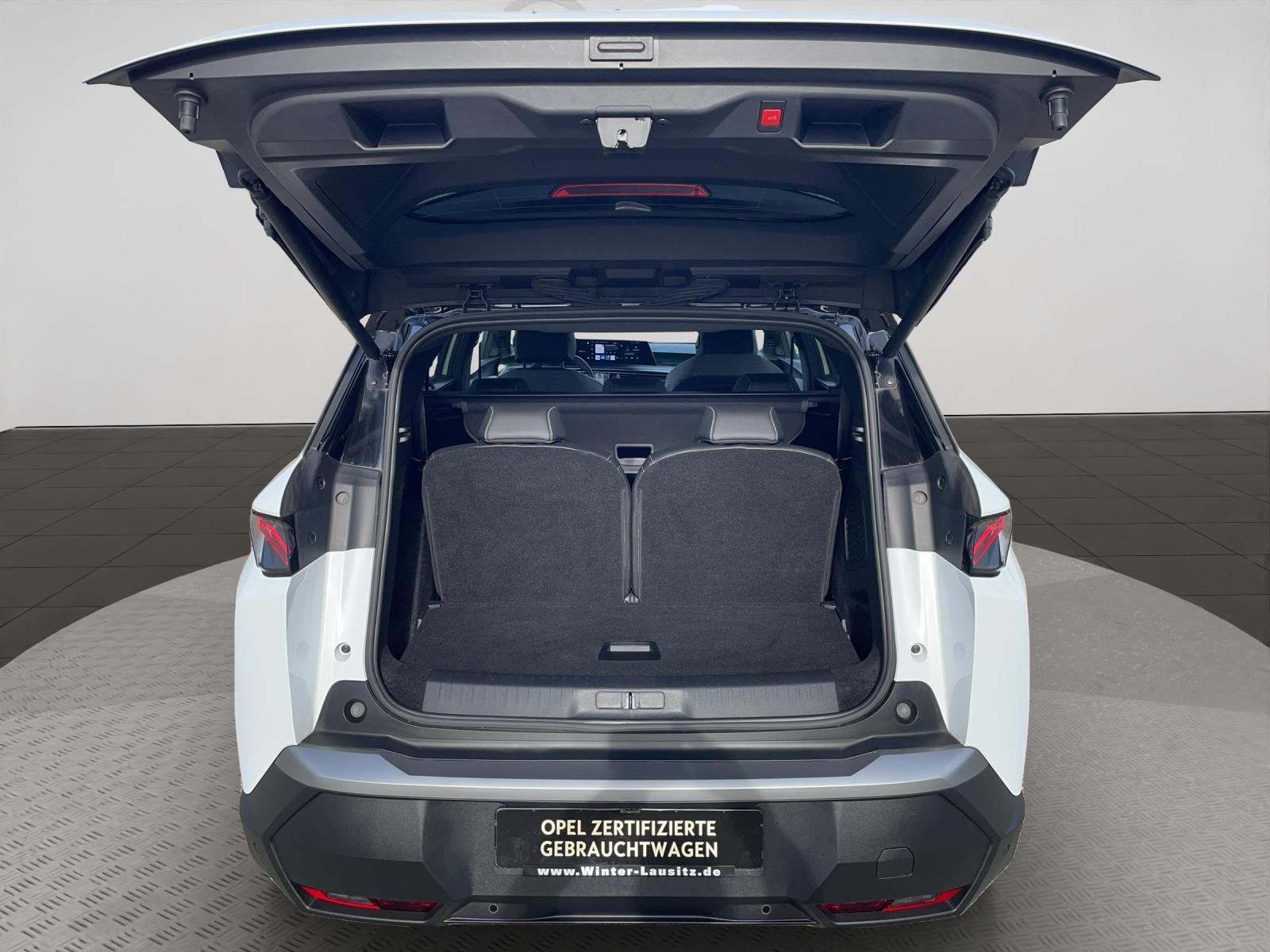 Bild 12 von PEUGEOT 5008 1.2 Hybrid 136 GT 1.2 Turbo 48V Hybrid 136