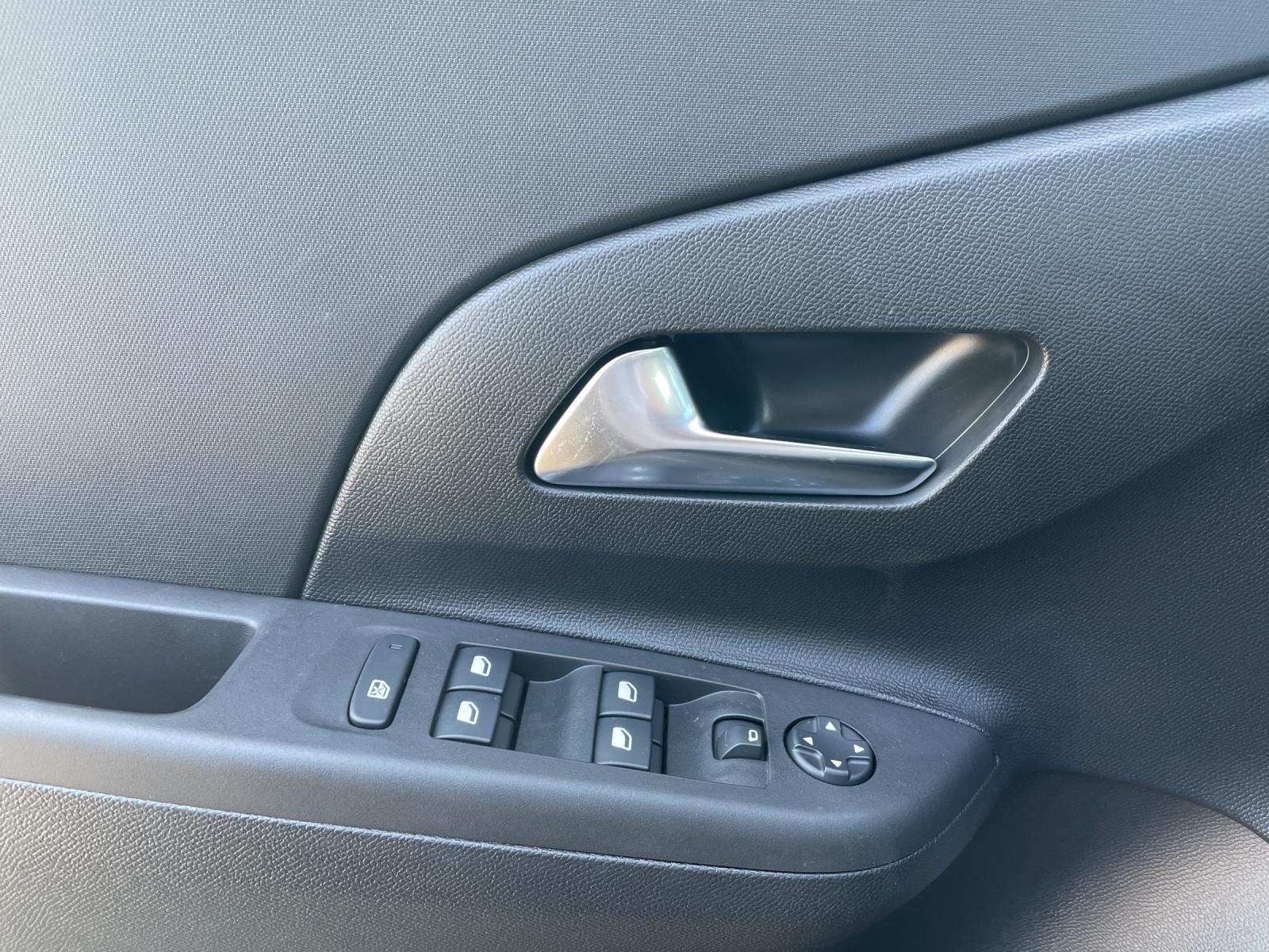Bild 11 von OPEL Corsa 1.2 LED/LENKRAD+SHZ/PDC/DAB