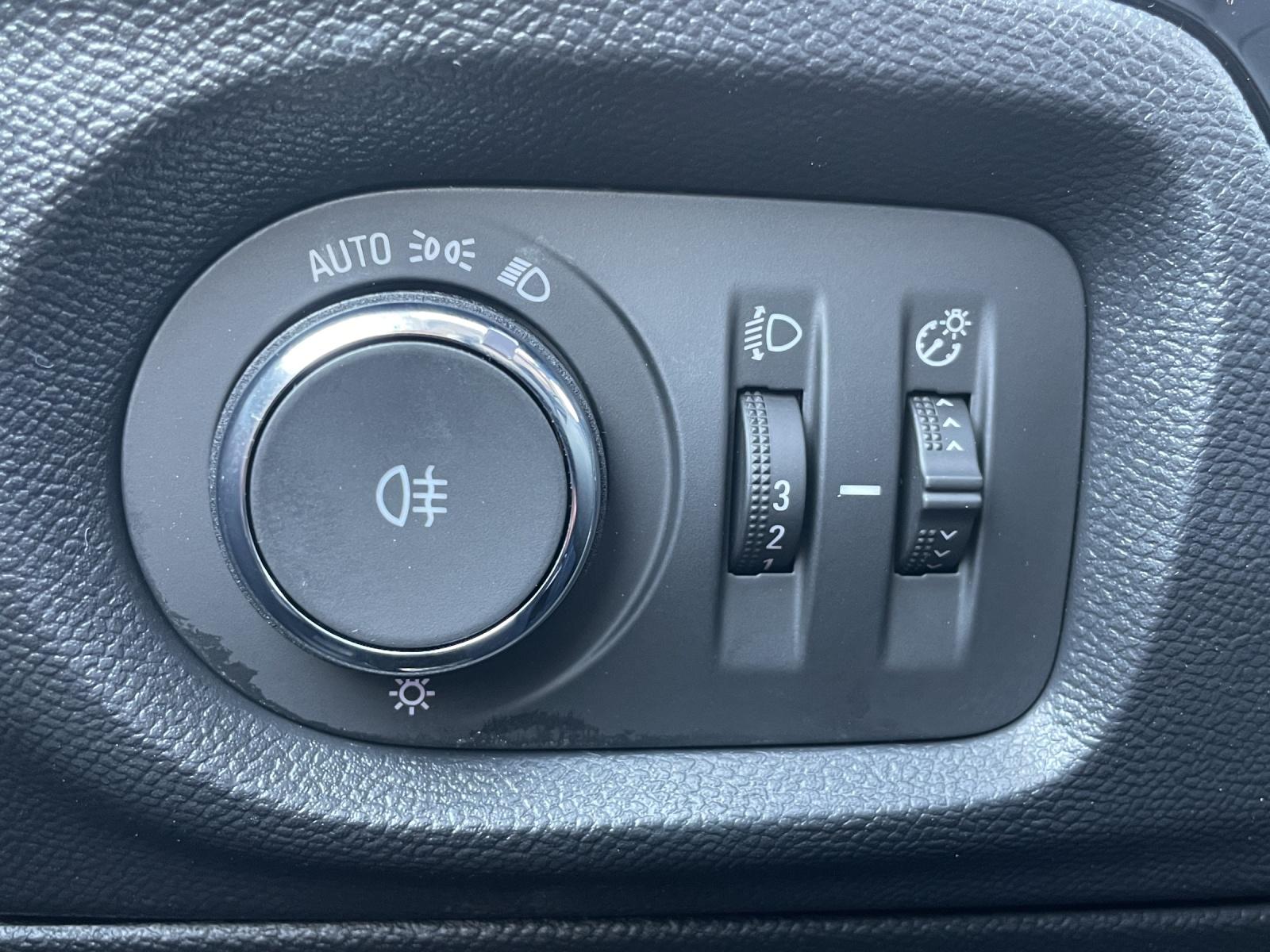 Bild 14 von OPEL Corsa 1.2 LED/LENKRAD+SHZ/PDC/DAB